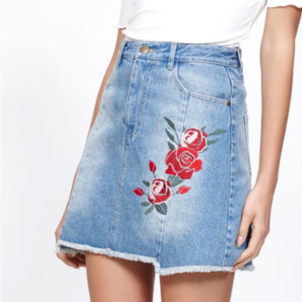 EUC MINKPINK X DISNEY size Small